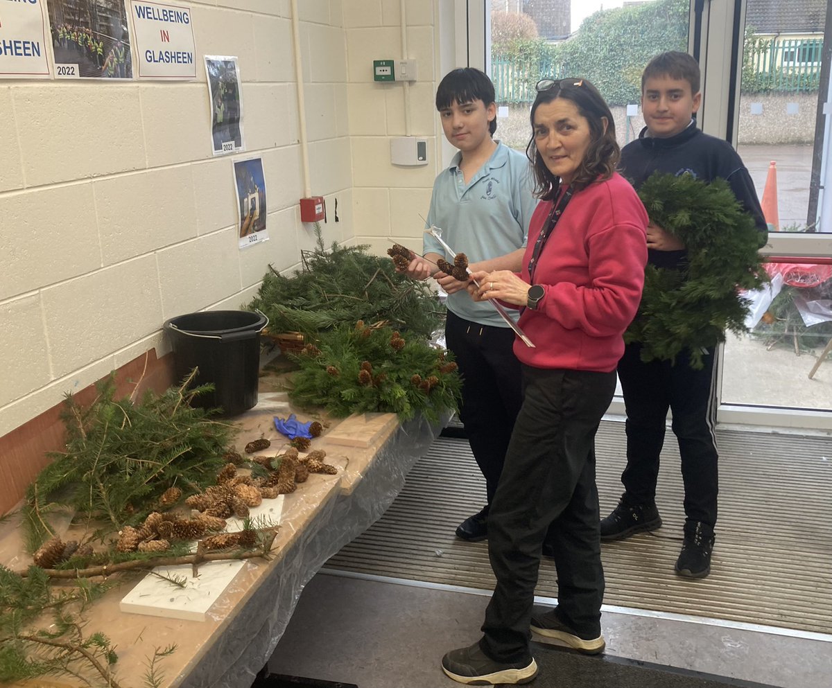 Glasheen 6th Classes tweet media