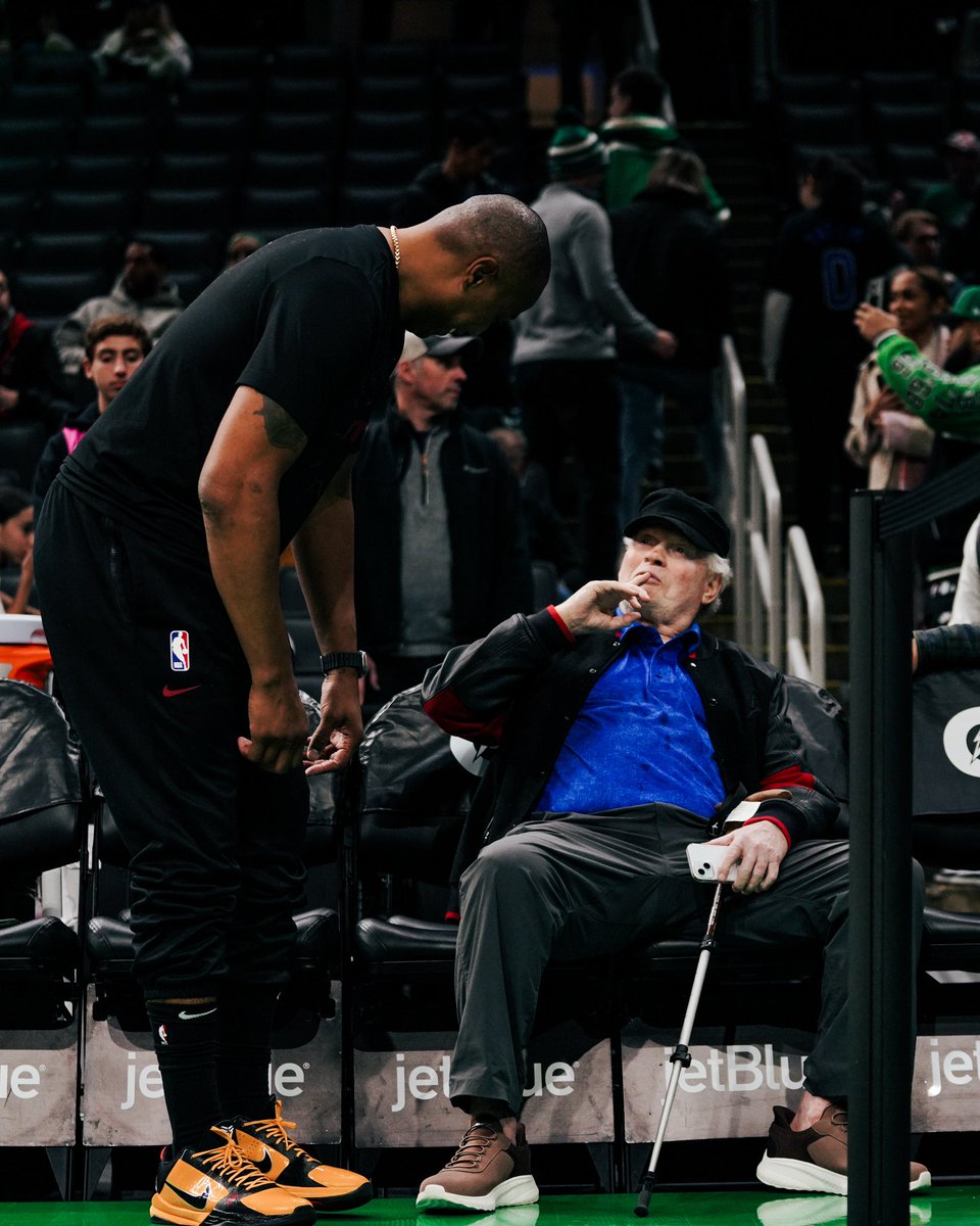 realtuffjuice's tweet photo. Me & Legendary Coach Max Good #MCIPrep
Love you Coach. https://t.co/AAPYrgQO8i