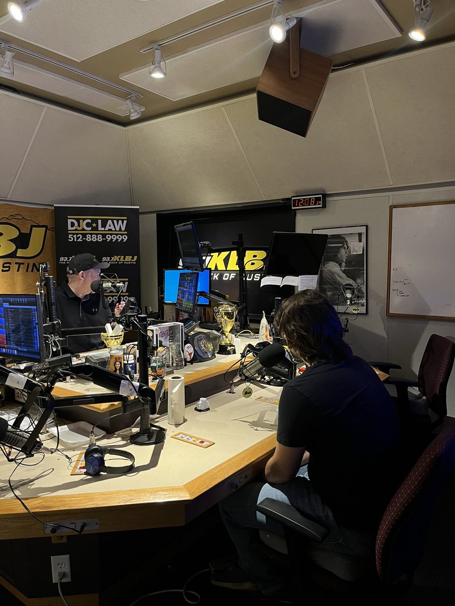 MelbaCulp's tweet image. Tune in tonight to 93.7 KLBJ FM in Austin to listen to Jack McConnell’s interview with Johnny Rude on Armadillo Nation. 💀🥀

The program starts at 9:00PM (CDT).

@KLBJ937 
@JohnnyRudeATX 
📸: Lens Captures Life

#MelbaCulp #ATX