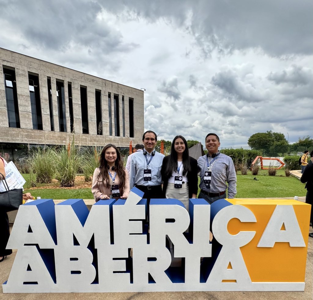 Día 1 de #AmericaAbierta ✅ 

En #Abrelatam discutimos varios retos en torno a los datos: producción, privacidad, acceso y apertura, inclusividad y su aplicación en varios temas: clima, género, pueblos originarios, AI, población LGBTIQ… y más! 

#OpenData 
#GobiernoAbierto