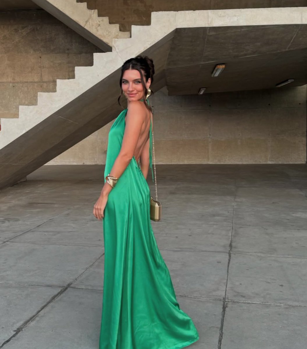 buiarprir's tweet photo. Um absurdo essa beleza dela!!! 
Não tem palavras que descreva… 
Essa mulher é o auge 💚 @pribuiar https://t.co/WAXTNGkBr0
