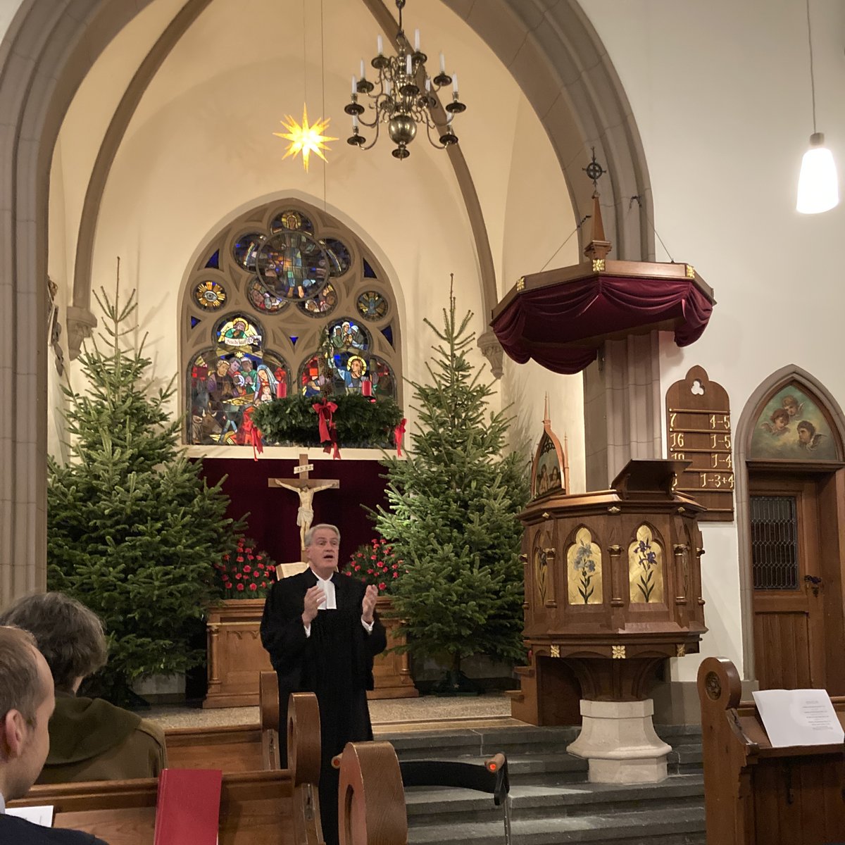 Heute ein festlicher Gottesdienst zum #Advent  mit Oberkirchenrat und Pfarrer Martin Mencke in der evangelischen Immanuelkirche in Königstein im Taunus. Eine Tradition des <a href="/EvUnternehmer/">Arbeitskreis Evangelischer Unternehmer</a> #aeu😊👍Regionalgruppe Rhein-Main.