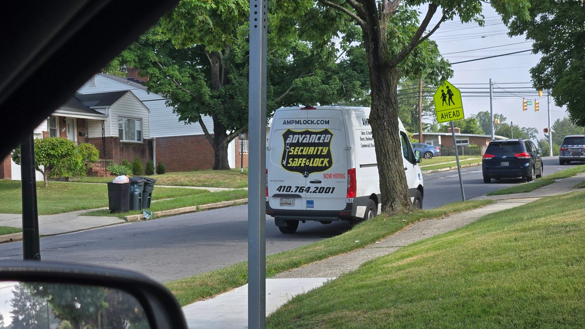 ampmlockMD's tweet photo. 💪 Since 2006, our focus has been to provide our #commercial and #residential clients with quality #locksmith solutions including building #security products and their repairs at affordable rates. Our mobile #locksmiths are available from #Baltimore to Washington #DC. https://t.co/gmqaawpFuz
