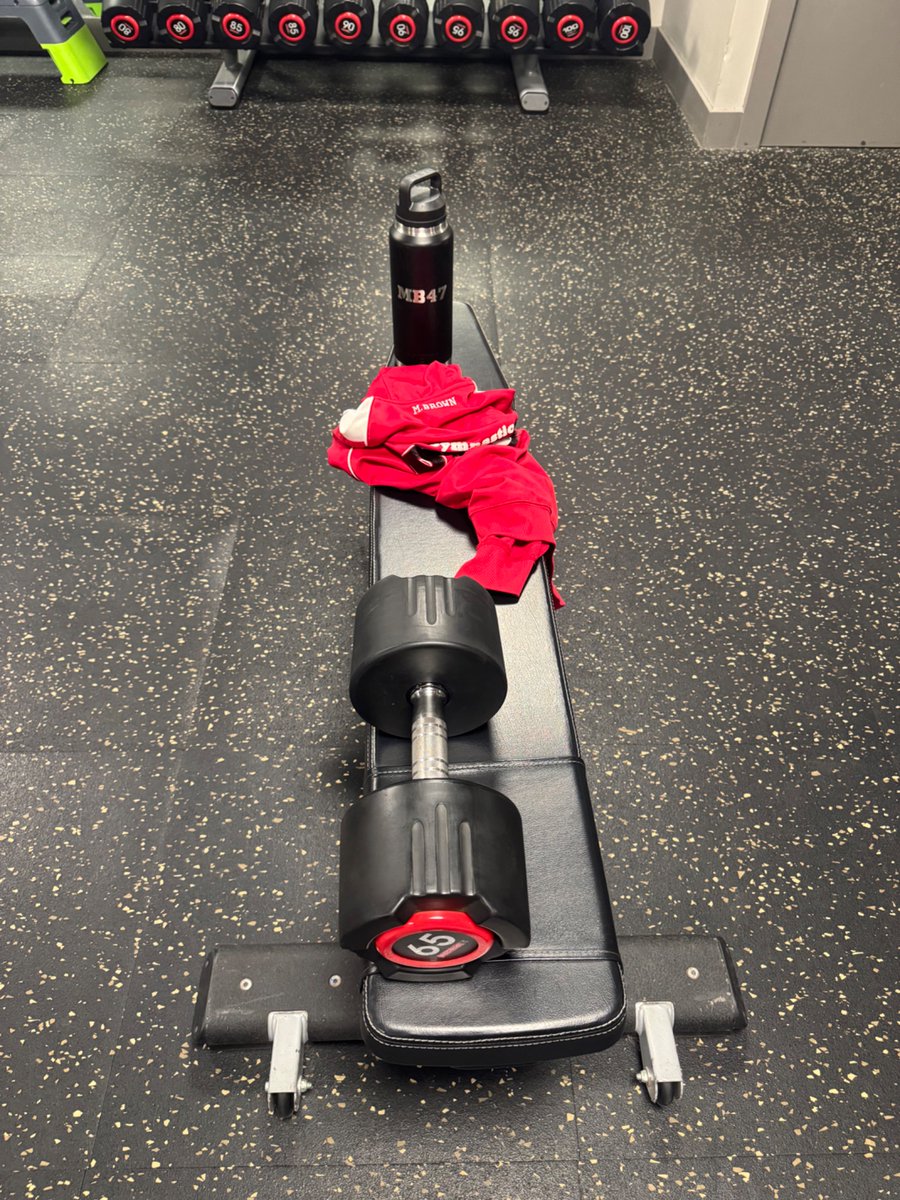 MikeBr47wn's tweet image. Just win baby!! #AlDavis