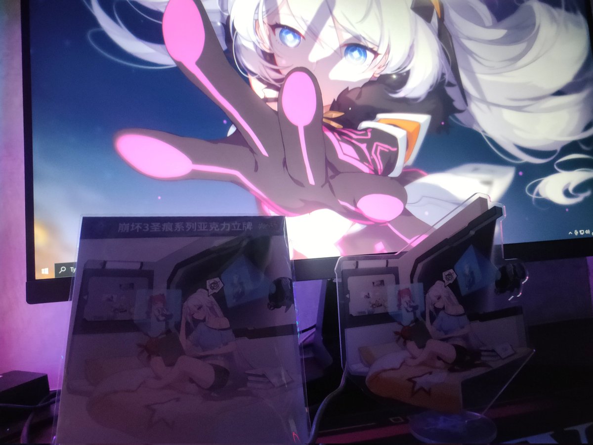 Kisuuuut's tweet photo. Thank you so much hoyoverse, udah mempertemukanku dengan character ini, i very" love so much this character,dia udah banyak banget memotivasi supaya jangan menyerah, once again thank you much hoyoverse, aku akan menjaga dia dengan sangat baik
Kiana🤍
#HonkaiImpact3rd https://t.co/uO4e5NPPuK