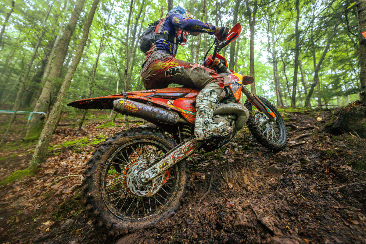 RideDunlop's tweet photo. THE Hard Enduro Champion:
@trystanhart84
Trystan primarily used the Geomax MX53F or MX34F and the EN91EX rear en route to the @ushardenduro title 💪
#RideDunlop #RaceDunlop #DunlopDomination #MX53 #EN91EX #USHardEnduro https://t.co/ytmCBIxCxJ