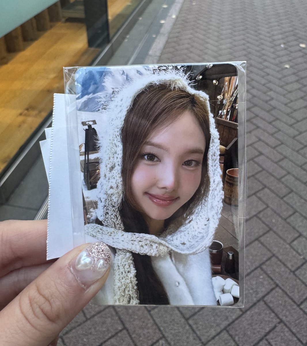 Ochaeeeen's tweet photo. twice 1万円特典トレカ　交換

【求】　チェヨン
【譲】　ナヨン

本日手渡しor郵便

リプお待ちしております！ https://t.co/MbdsEFKerm