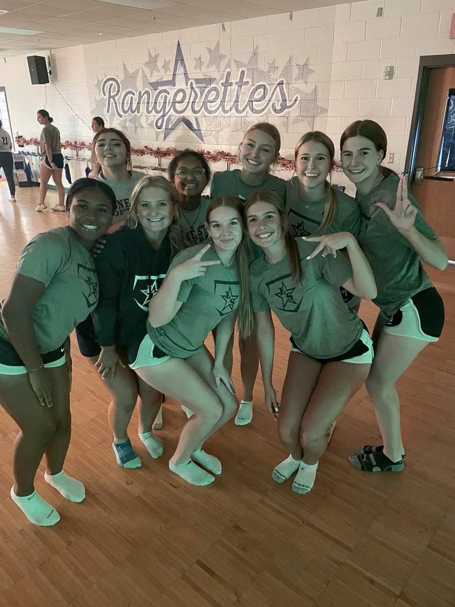 Thank you Coach Morales for another great mobility session! This time around we also learned a jazz routine, catch us at spring show! #FAMILY 

#IGNITE | #SDLUP