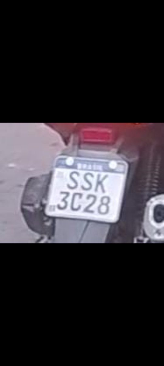 Azevedoo24's tweet photo. Gente por favor nos ajude levaram nossa moto uma PCX preta por favoooor , moto de trabalho trabalhamos muito pra conseguir por favor nos ajude , quem souber de alguma coisa entra em contato nesse número 21982725580 por favor 😭😭😭😭😭😭😭😭😭 https://t.co/DVN1XeKwQ6