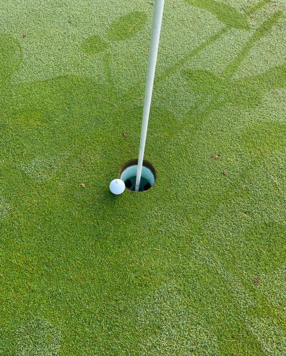 SomethingGolf's tweet photo. @AdamJPulley I feel your pain..and I blamed the dew the rest of the round https://t.co/9LMqKCJ6YR