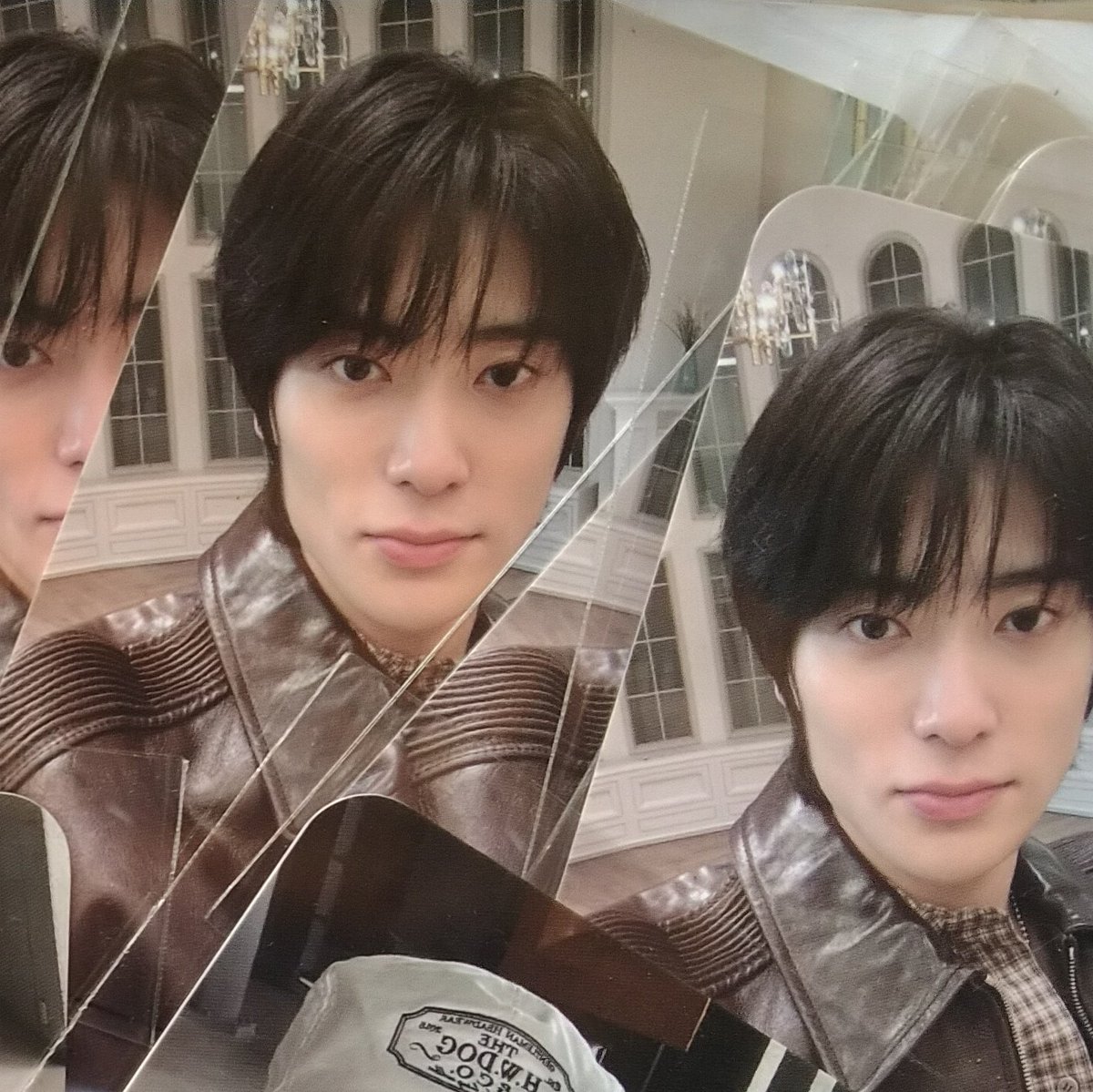 sam0ycat's tweet photo. wts want to sell Photocard jaehyun pob dnd fansign fan meet jakarta jaket leather kulit

Price: 32k each avail 4 pcs
ready INA https://t.co/kurfphpQJW