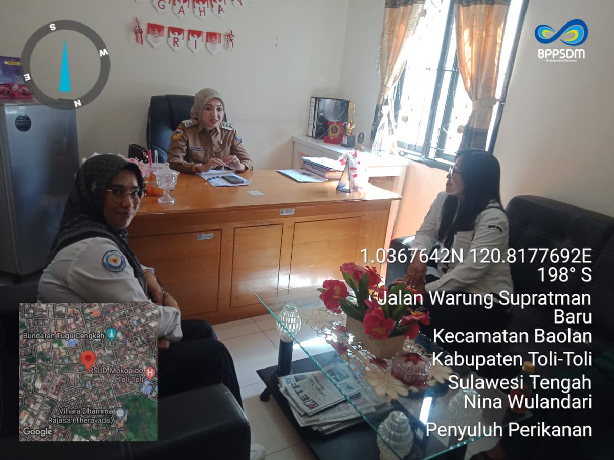 SenolinggiW's tweet photo. Senin (11/11), Veny Senolinggi, LuhKan Kab. Tolitoli, melakukan koordinasi bersama camat dan lurah terkait wilayah kerja yang menjadi lokus percepatan penurunan angka stunting di Kec. Baolan
#Luhlapor
#Tolitoli
#LuhkanSatminkalBitung https://t.co/jjGGjC2fkp