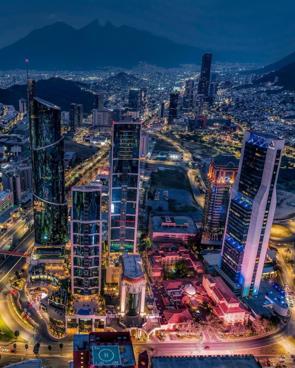 _lepmx's tweet photo. Hola Monterrey! 

Próximamente estrenaremos oficinas en Monterrey. 2025 y 2026 son años en donde enfocaremos actividades en el norte del país. 
Sigue nuestras redes para seguir experimentando en las ciudades con nosotros 💡 https://t.co/d3stg0iXX0