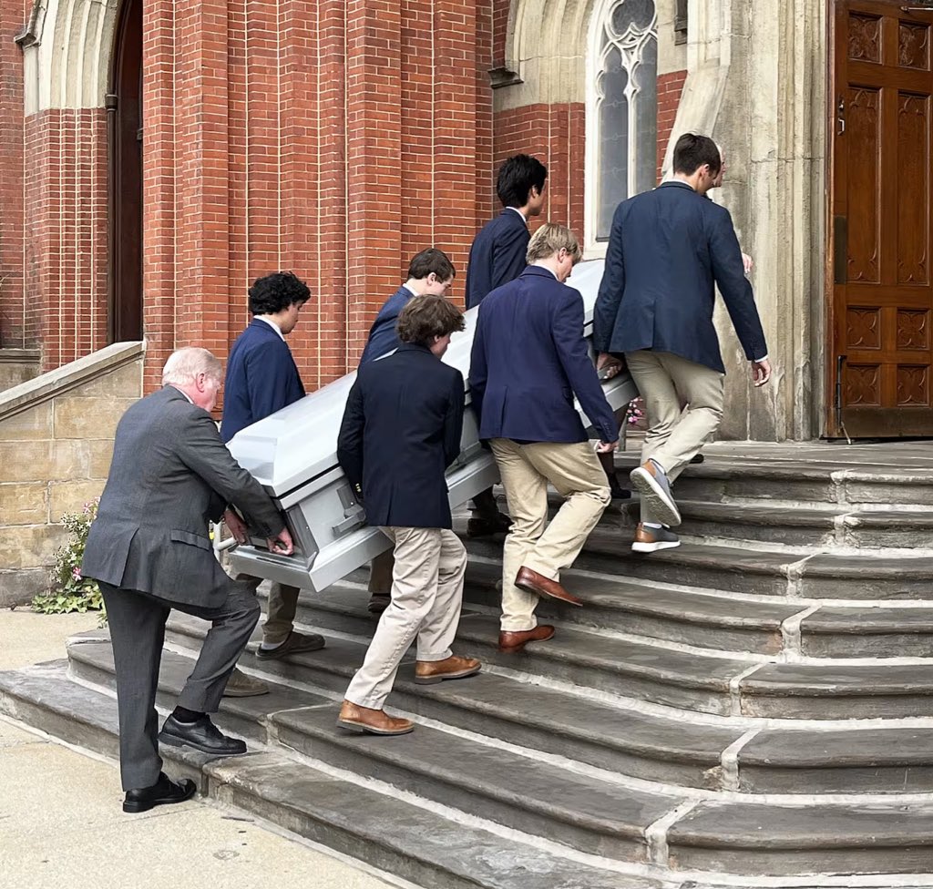 Sachinettiyil's tweet photo. St. Ignatius High School, a Catholic school, in Cleveland has a ministry serving as pallbearers for individuals with little or no family, ensuring they are honored at their funerals. Known as the Arimathea Pallbearer Ministry, it involves about 400 students who assist at 150 to 180 funerals annually. One student shared that while the experience is deeply sad and heartbreaking, it has also helped him gain a greater appreciation for the role of family in his life.

Info: Today, St Ignatius High School
