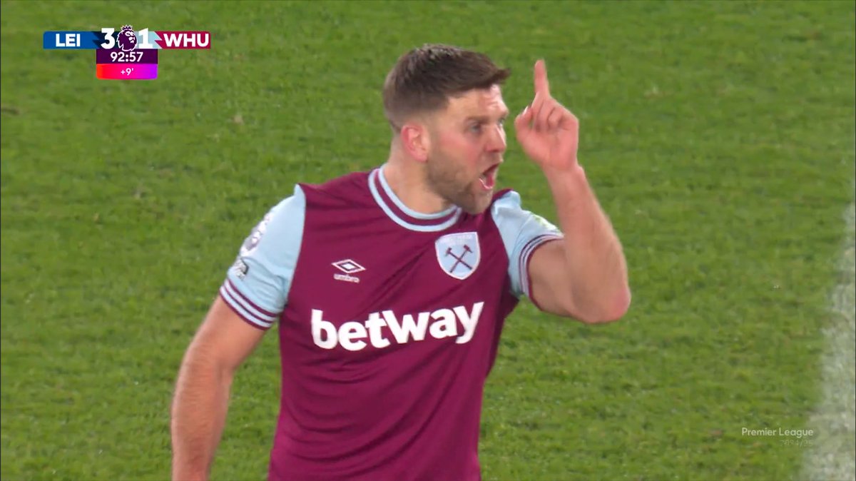 Niclas Fullkrug scores his first Premier League goal ⚒️

Could <a href="/WestHam/">West Ham United</a> mount a comeback here?

#LEIWHU