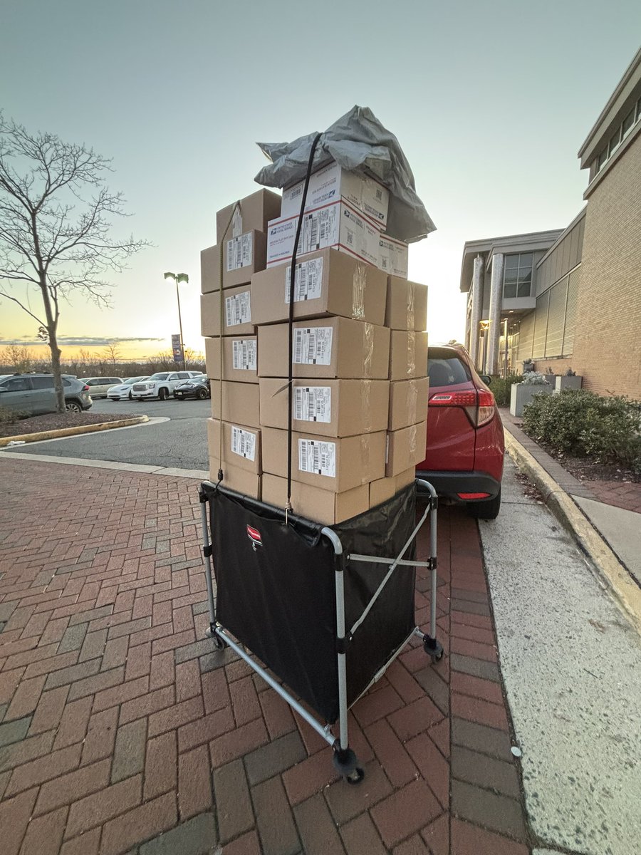 SmartSourceFBA's tweet image. Cyber Monday was 🔥🔥

@flips4miles @fieldsofprofit @Boxem 📦