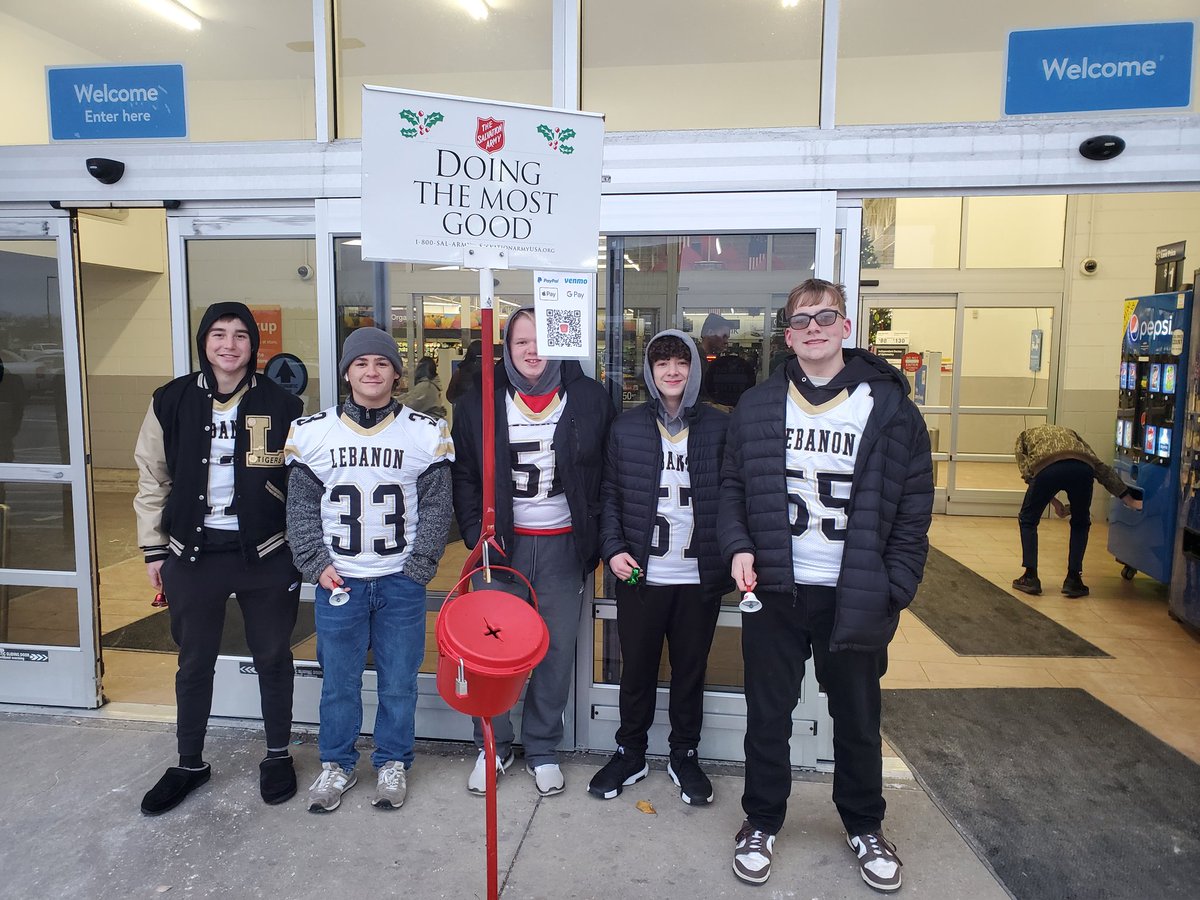 Jeff Smock (@coachjeffsmock) on Twitter photo Tis the season. A great opportunity to give back or donate to great causes like the <a href="/SalvationArmyUS/">Salvation Army USA</a> Tis the season. A great opportunity to give back or donate to great causes like the <a href="/SalvationArmyUS/">Salvation Army USA</a>