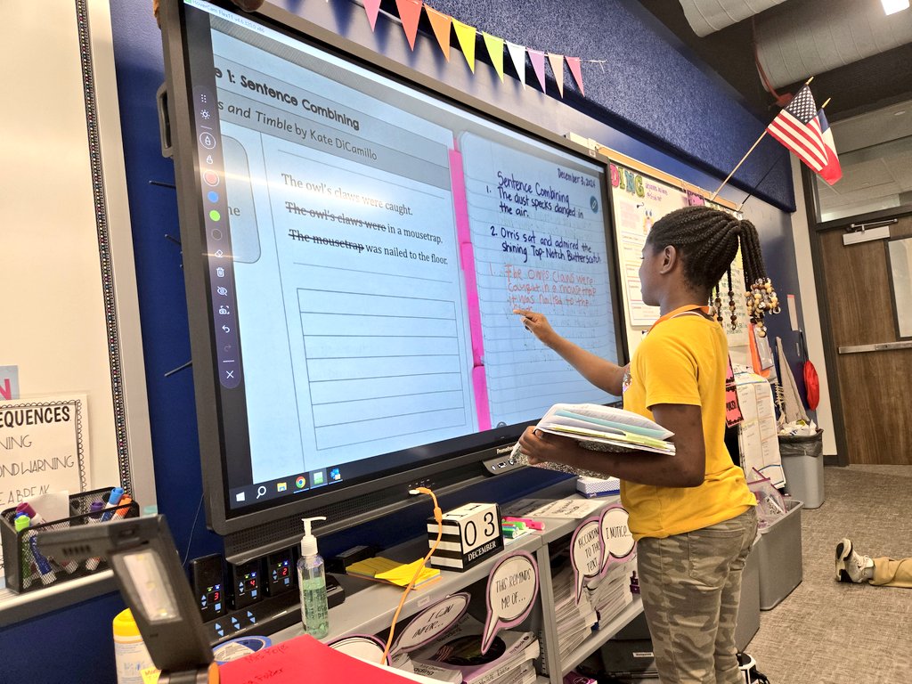 Sentence combining today on the Promethean board was a blast! 🧡💙 
<a href="/BrosnahanES/">Brosnahan Elementary</a> 
#BroncoTough #ThirdGradeShenanigains
