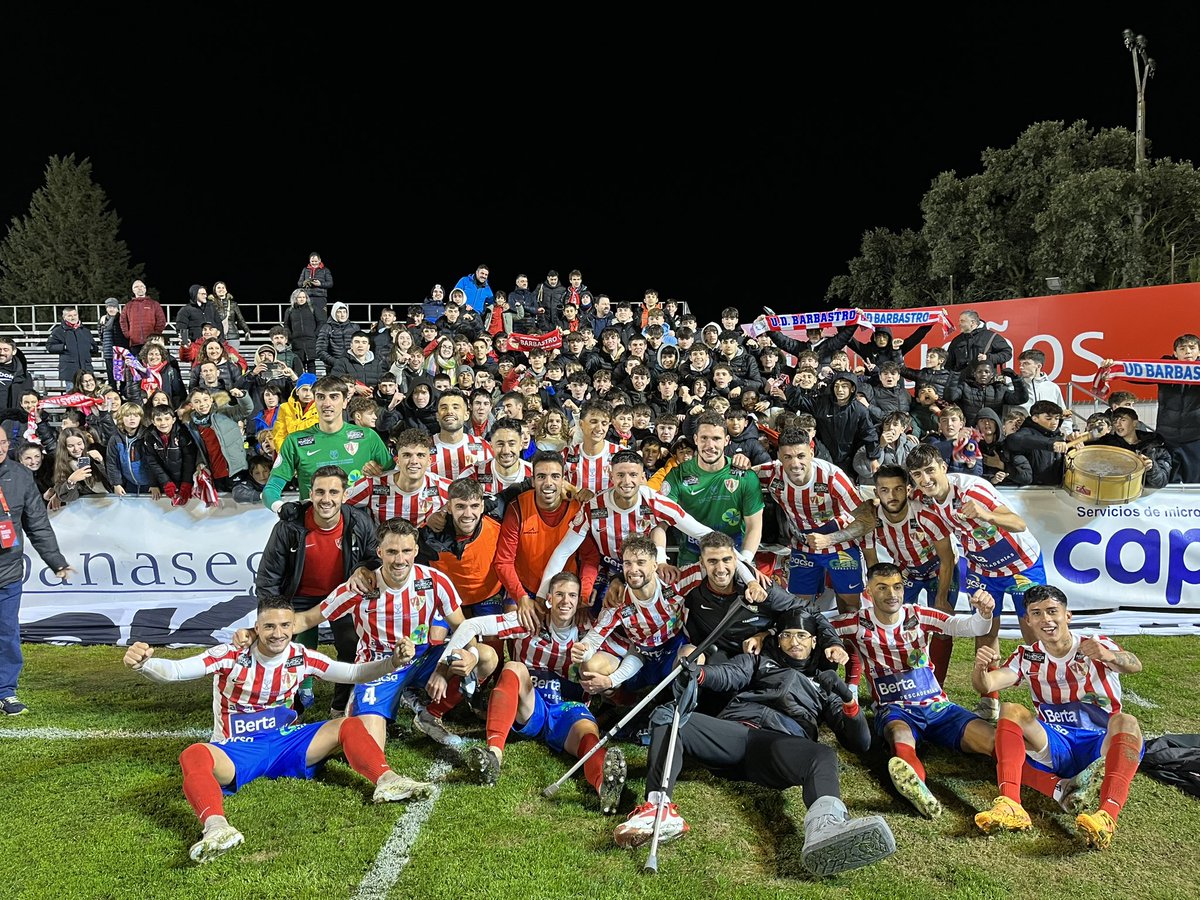 UD_Barbastro's tweet photo. LOS PANAS SALEN DE FIESTA 🏆

¡Esto es de todos!

#BarbastroRCDEspanyol
#AupaUnión❤️🤍 https://t.co/ddbWmkypW4