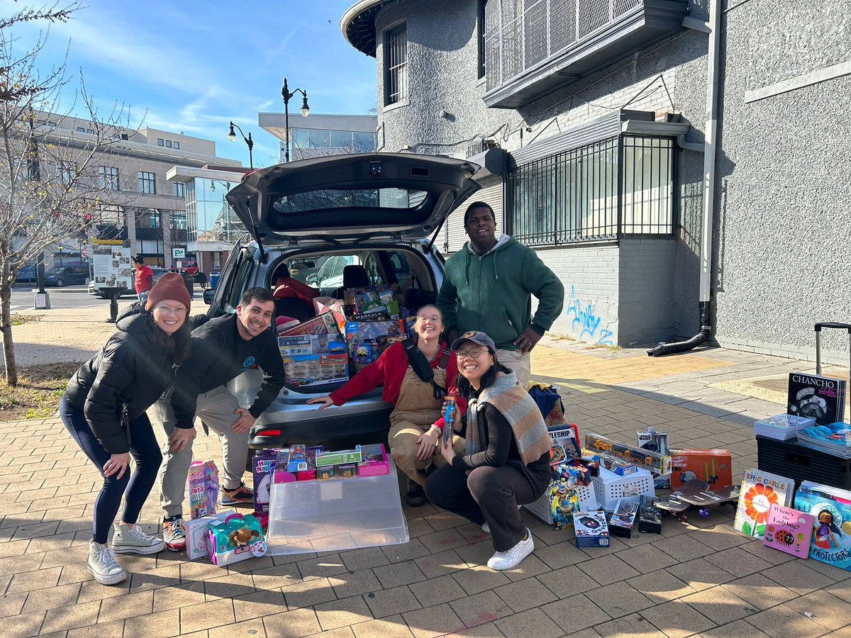 ✨Help Ward 1 Mutual Aid maintain &amp; expand our food distribution infrastructure! ✨

Solidarity, not charity 💪👊❤️‍🔥

💸where to donate:
V*nmo: Ward1-DCMutualAid
C*shapp: $Ward1MutualAid
patreon.com/W1MutualAid

links in bio!

#MutualAid #GivingTuesday