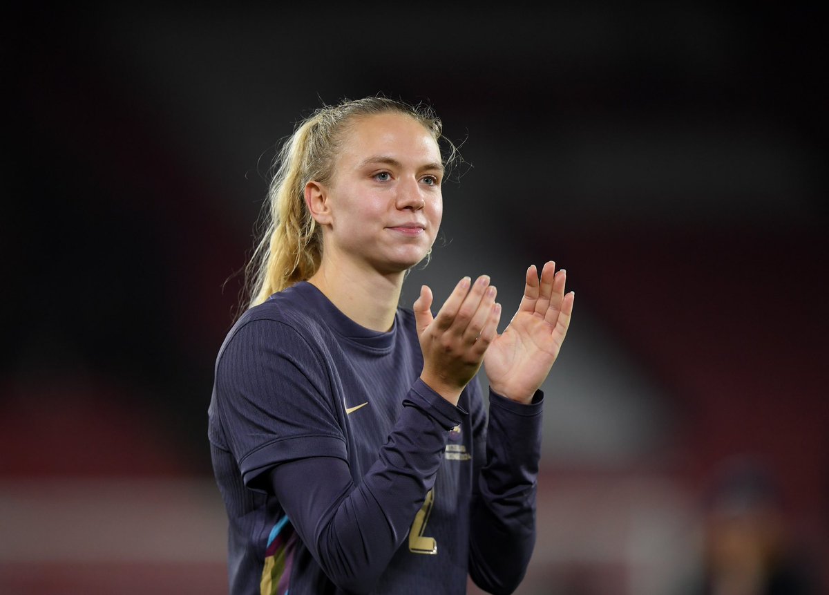 .<a href="/_esmemorgan/">Esme Morgan</a> gets the win with the <a href="/Lionesses/">Lionesses</a> 💪
