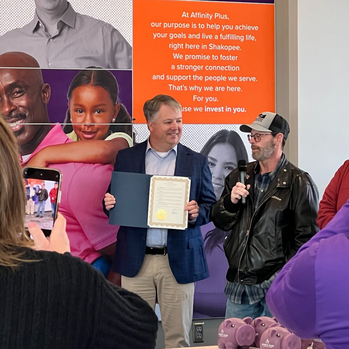 CarlsonLaVine's tweet photo. Congratulations Affinity Plus, on the grand opening of your new Shakopee Branch! #affinityplus #ShakopeeMN https://t.co/nNR1K2yzDT