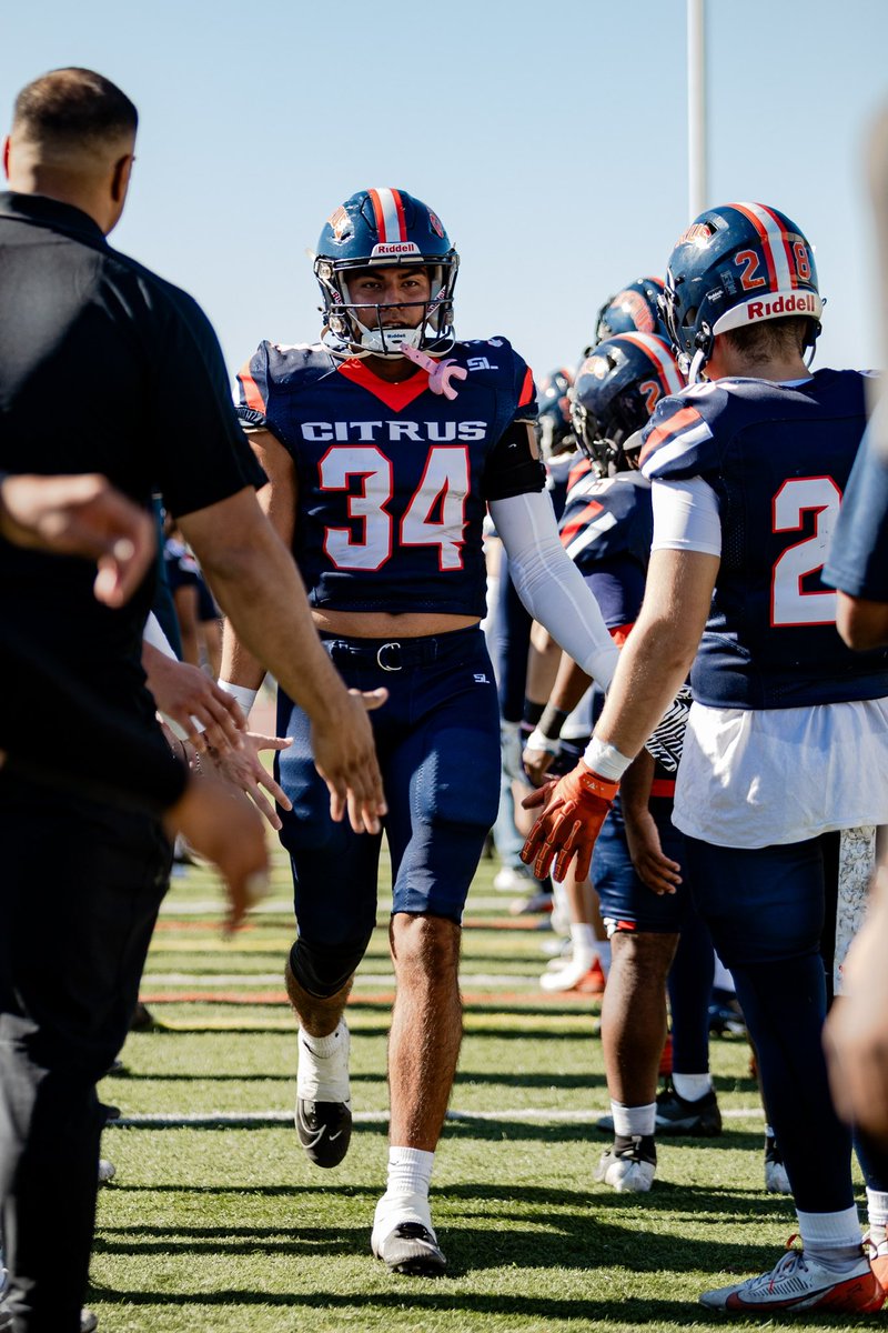 Juco Film‼️
hudl.com/v/2QTpjN 

Tight End 
6’4 230lbs 
3x2
A.A in December 
 
<a href="/Coach_Hayashi/">Brandon Hayashi 🇯🇵🇪🇬</a> <a href="/shanevirnala/">Coach ShaneV</a> <a href="/DavePortz/">Dave Portz</a> <a href="/ant_arguello/">AGA</a> <a href="/KevinPuckettJr/">Kevin Puckett Jr</a> @ImAlexWoodard <a href="/CitrusFootball/">Citrus College Football</a>