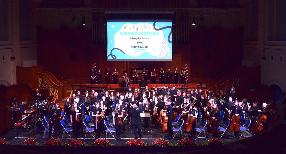 Lots more photos to follow over the next few days, but we have had a very special night. Music at Christmas - what more could we want!