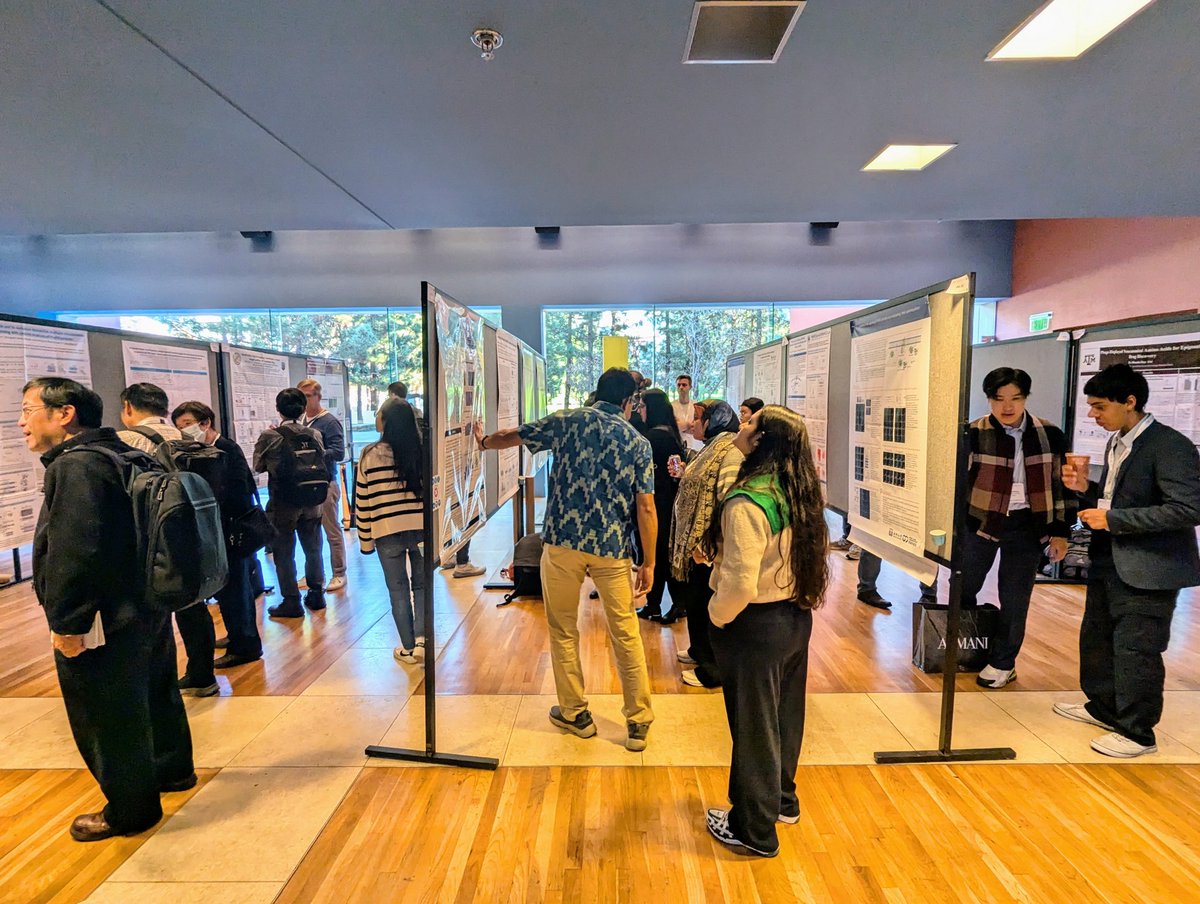 CellSymposia's tweet image. Our first 5 #flashtalks in 25 seconds! Selected poster presenters give 3 minute previews of their research and why to stop by during our busy poster sessions! #CSChembio2024 @CellChemBiol @Cancer_Cell @UCSF @MoffittNews @MassGeneralNews