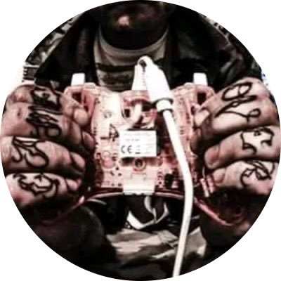 JParker_tw's tweet photo. @Czarvania @Oksii33 @LilyFlowerPink Maybe you shouldn’t talk. 😂 your entire profile is about Tetris &amp; other 💩games + your “bedroom circa 2004”explains SO MUCH #humanfail https://t.co/tZu4LuuCSo