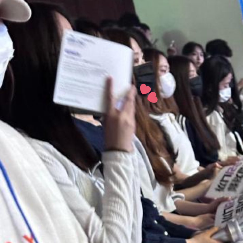 h2hceo's tweet photo. did we ever get more information on sumin? she was rumored to be a trainee after she was seen attending aespa's concert... was that ever debunked?
#smnewgirlgroup #smnewgg https://t.co/sgw5MvH1NY