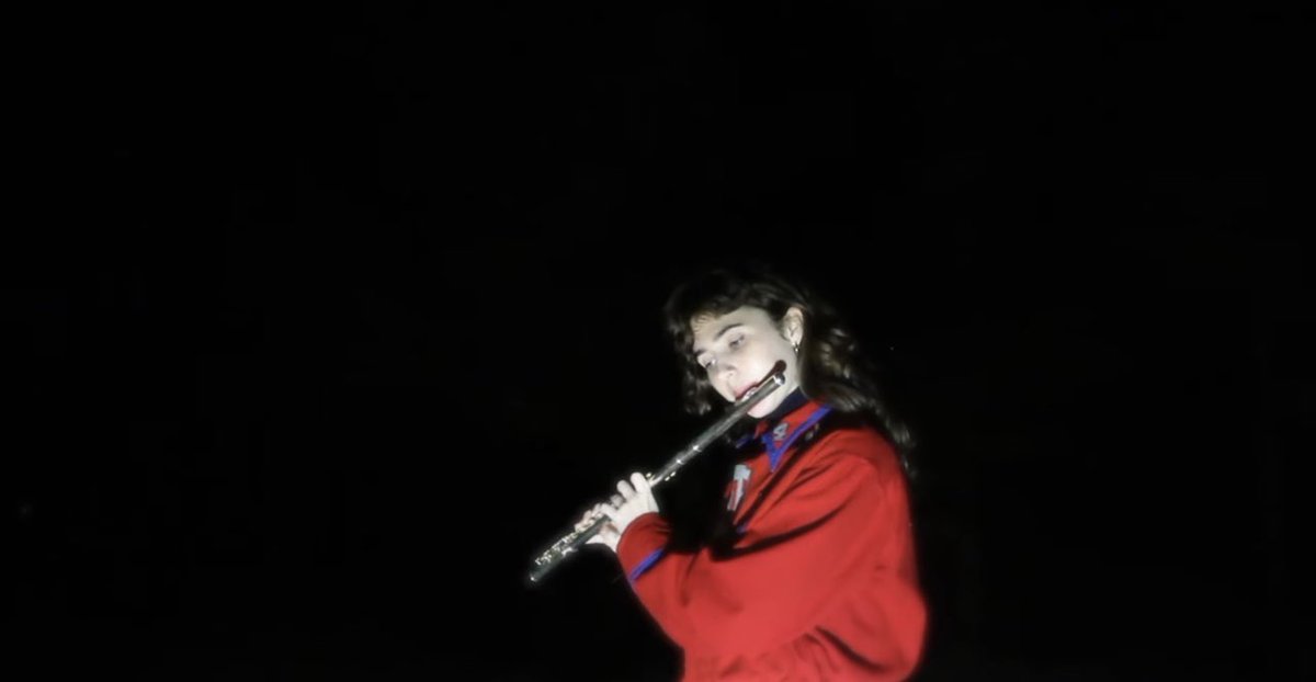 raspberhrriies's tweet photo. clairo in the “sexy to someone” music video https://t.co/cSYGjKwQBo