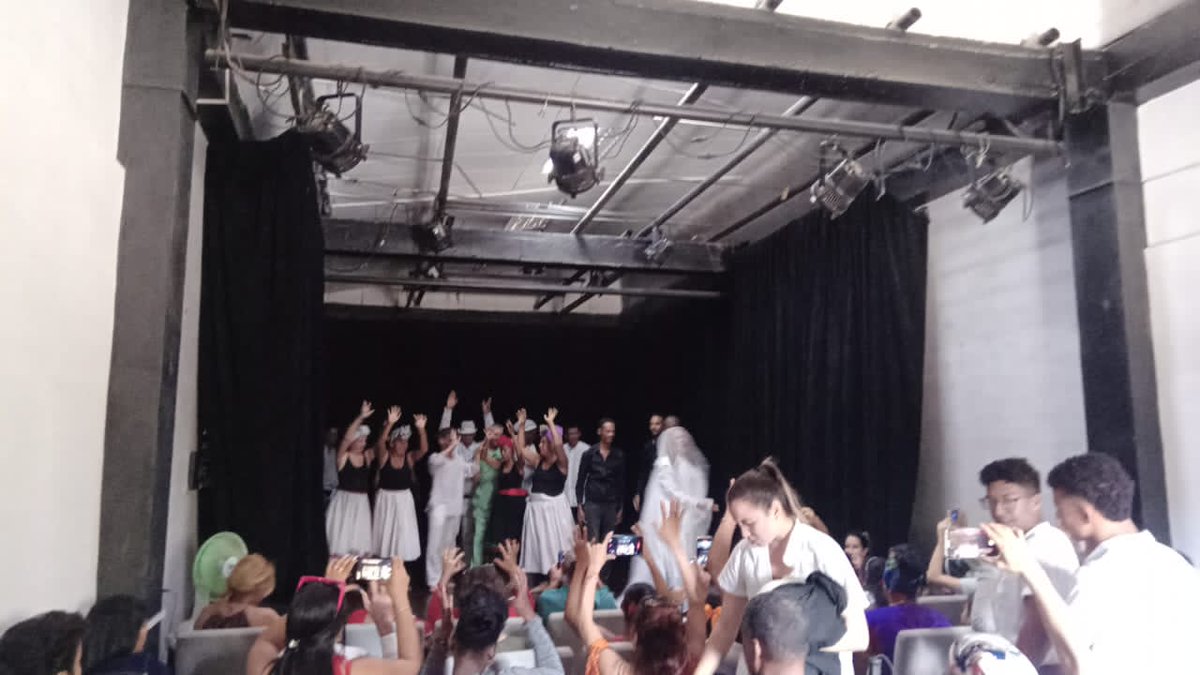 DarlenisUG's tweet image. Actividad de celebración por el Día Internacional de la personas con discapacidad en #LasTunas, como protagonistas el Grupo La Voz del Silencio #Ansoc