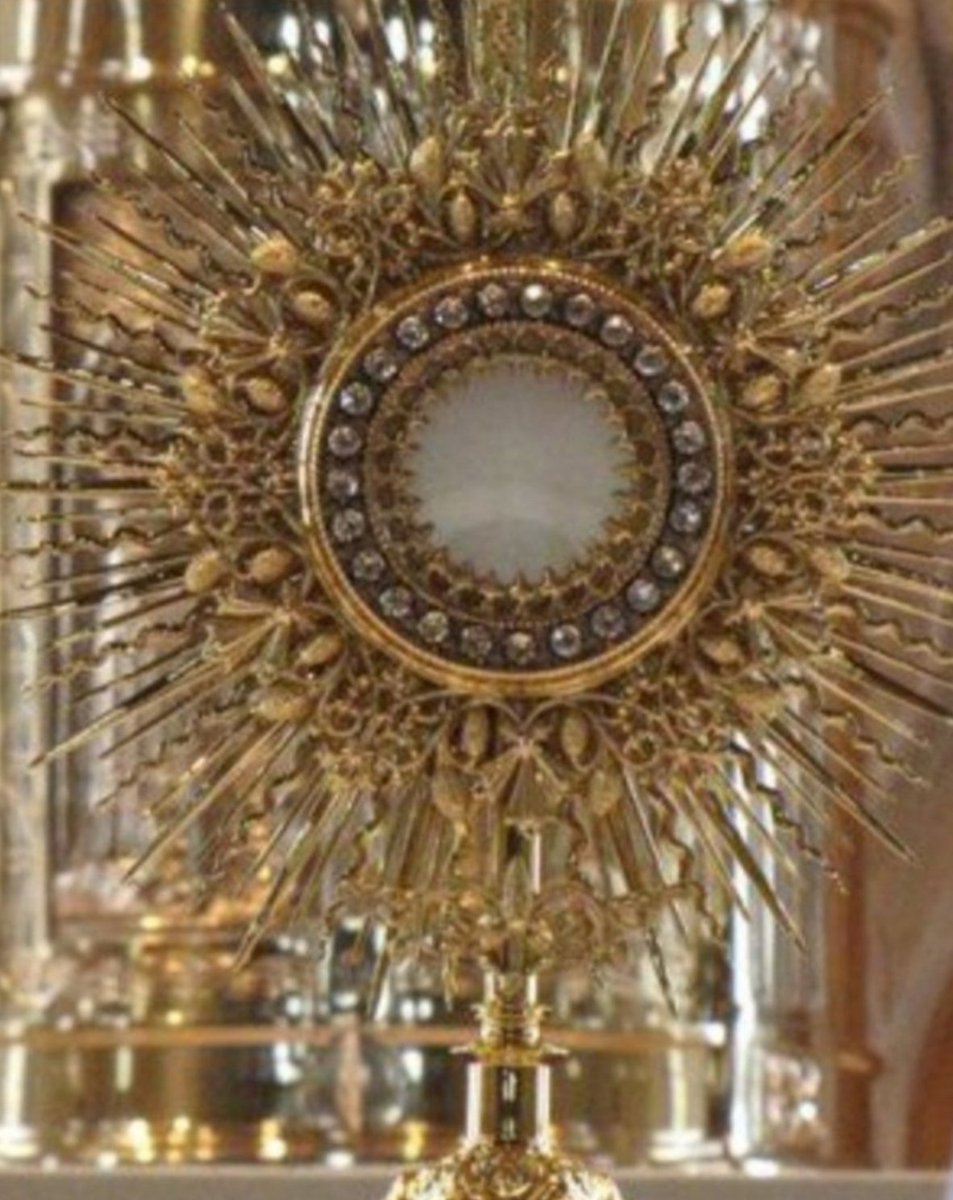 CarolBV7's tweet photo. Adorado Y Amado Sea Jesús Eucaristía Ni El Ojo Vio Ni El Oído Oyó Lo Que Dios Ha Preparado Para Los Que Lo Aman https://t.co/IsRQ09kcxI