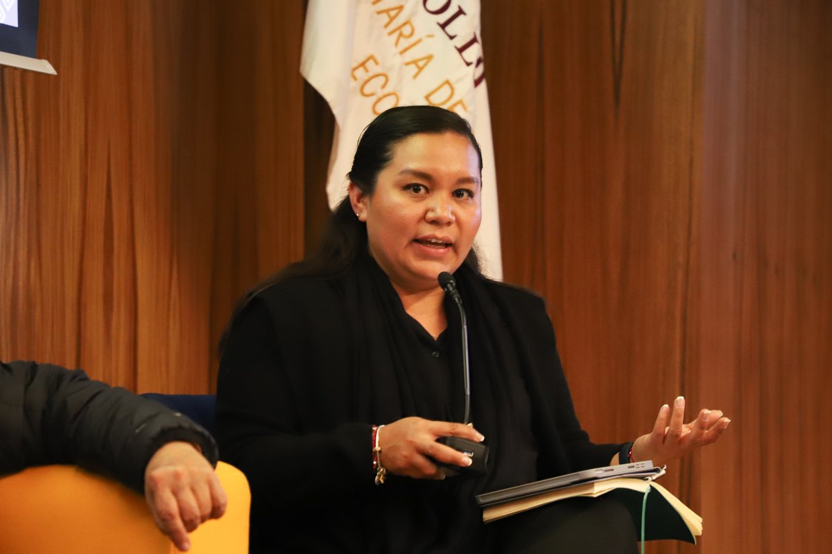DesEconomicoOax's tweet photo. Este 2 y 3 de diciembre realizamos el Foro "Innovación y Sostenibilidad para el Desarrollo Productivo de Oaxaca", cuyo objetivo fue delinear estrategias que fortalezcan el desarrollo económico inclusivo de #Oaxaca. https://t.co/bXNgxQJdyO