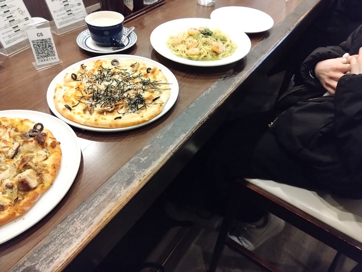 daybreak719moon's tweet image. 久しぶりにP活(健全)してきた
かわいい娘とランチ
ピザ美味しかった

#p活三重 
#P活鈴鹿
#P活四日市
#P活名古屋