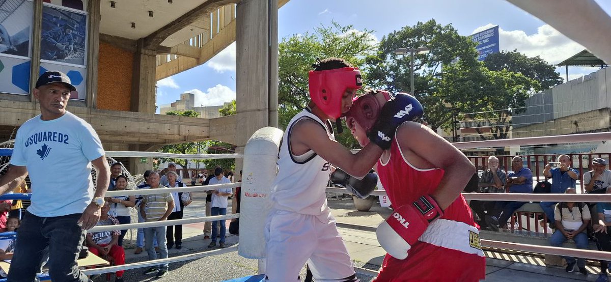INCES_CDRyPC's tweet photo. #EnDesarrollo Exhibición de Boxeo Juvenil en el @incesocialista sede #3Diciembre 2024 Actividades #Deporte #Recreación y más!! https://t.co/fNMDwXvQ1m