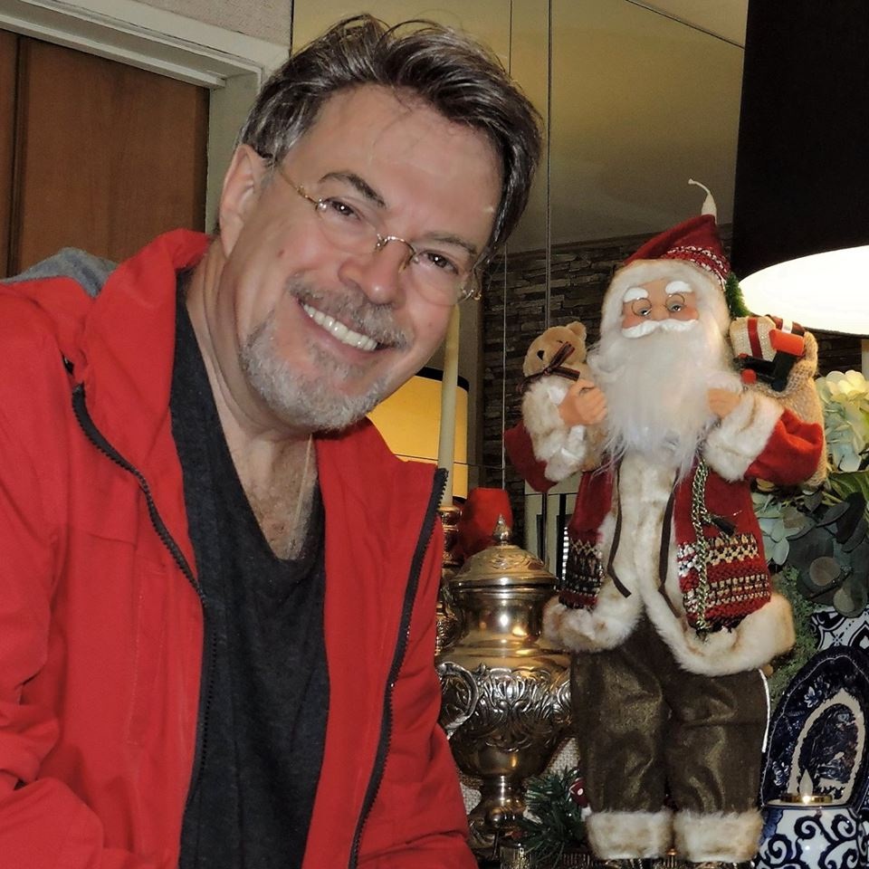 It's Christmas Season, Sending Y'all Love