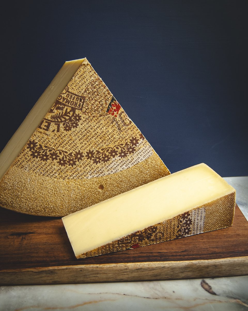 A cheese as rare as it is exquisite: Etivaz 🌟🐄

Handcrafted in the Swiss Alps each summer, Etivaz is a cheese for true aficionados. Its bold, unique flavour owes everything to its incredible and unique origins…

#theresnoplaceliketomme