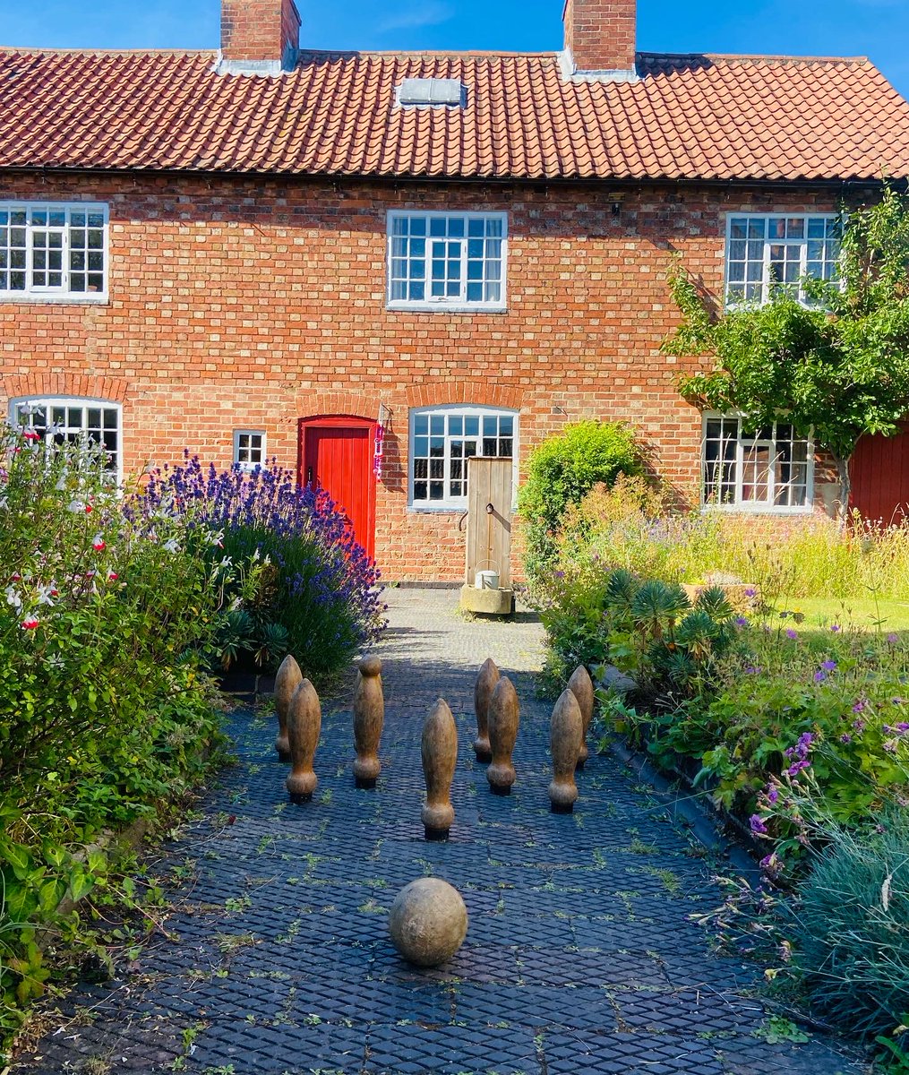 The Framework Knitters Museum in Ruddington has been awarded a £244,168 grant from The National Lottery Heritage Fund 👏

The knitting frame, invented in Calverton, was a crucial step in the development of #Nottingham’s world-famous lace industry.

👉 bit.ly/3ODO1H9