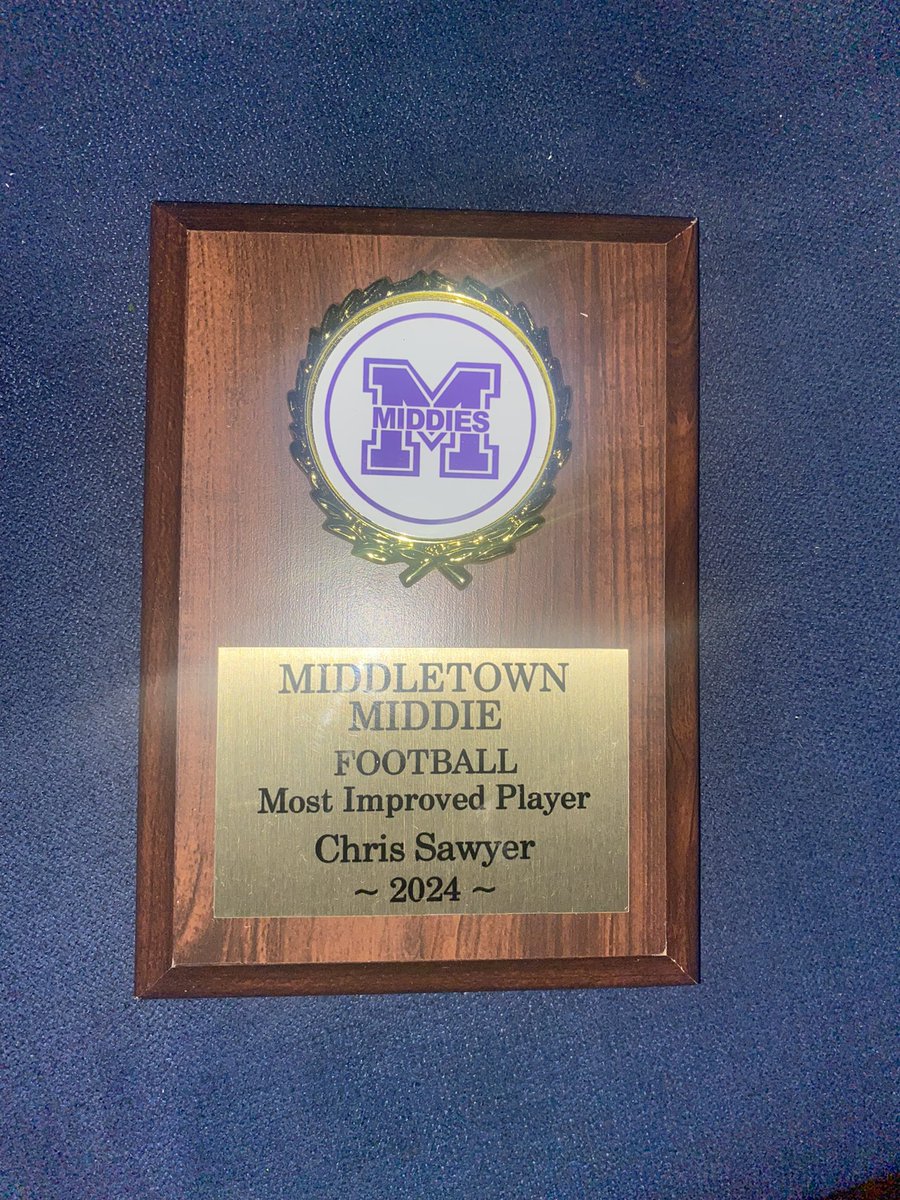 Dedication and commitment can only bring success!! #MAGIC #WORKHOUSE <a href="/CoachKRJones/">Coach Jones</a> <a href="/Tkinnel_2/">Tyree Kinnel</a>