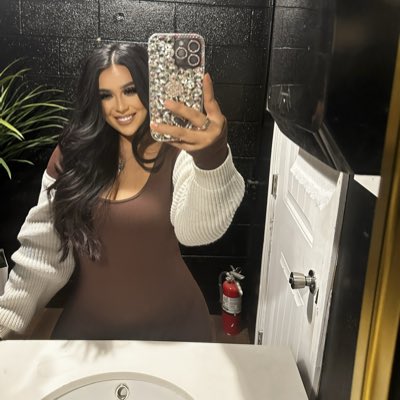 momma_lujan's tweet photo. #NewProfilePic https://t.co/L9xgZfezNS