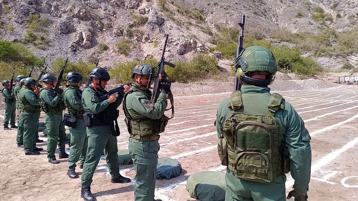 ¡Para nosotros la patria es primero!

#FANB 
#IntegrarEsVencer