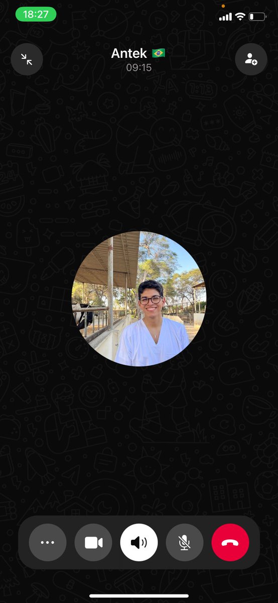 sharely_more's tweet photo. Estaba en pleno final y aún así me escuchó, lo amo tanto https://t.co/EhxAvyeuos