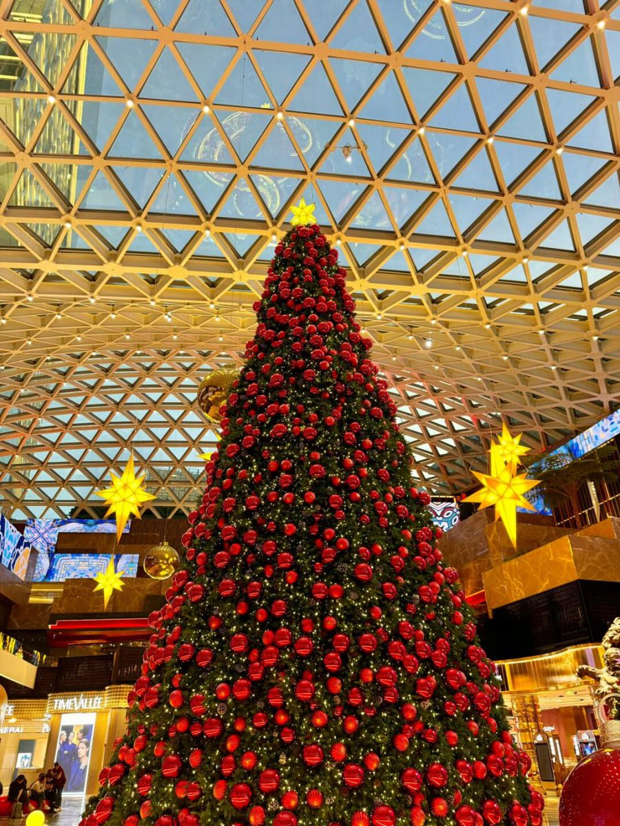 Baba086's tweet image. 🎅🏻🎄Christmas is coming soon, may you have a lot of preparation and splendor,❄️⛄️ with some preparations from today's shopping mall.....🎄🎄