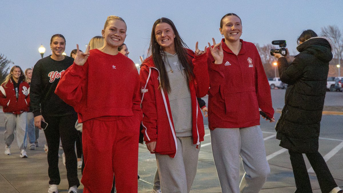 Next stop: Omaha 🚍

#GoYotes x #WeAreSouthDakota