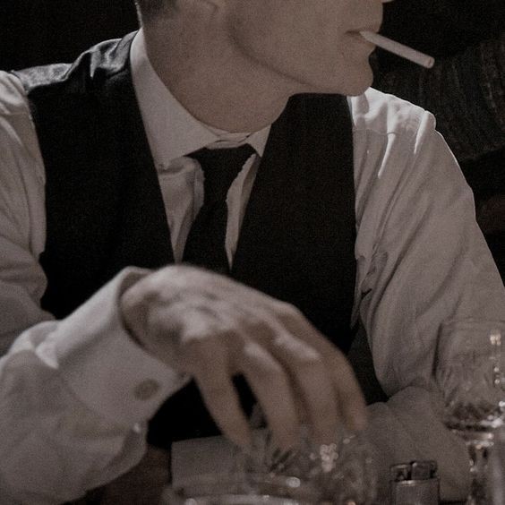 ㅤㅤㅤㅤ
ㅤㅤㅤㅤㅤㅤ𝐼𝑛𝑛𝑢𝑚𝑒𝑟𝑎𝑏𝑙𝑒𝑠 𝑙𝑎𝑠 𝑣𝑒𝑐𝑒𝑠 𝑞𝑢𝑒 𝑎𝑟𝑟𝑖𝑒𝑠𝑔𝑢𝑒́ 𝑚𝑖 𝑣𝑖𝑑𝑎 𝑝𝑎 𝑙𝑙𝑒𝑔𝑎𝑟 𝑎𝑞𝑢𝑖́
ㅤㅤㅤㅤㅤㅤ𝑆𝑖𝑒𝑚𝑝𝑟𝑒 𝑚𝑒 𝑐𝑢𝑖𝑑𝑜 𝑙𝑎 𝑒𝑠𝑝𝑎𝑙𝑑𝑎 𝑝𝑜𝑟𝑞𝑢𝑒 𝑙𝑎 𝑡𝑟𝑎𝑖𝑐𝑖𝑜́𝑛 𝑎𝑏𝑢𝑛𝑑𝑎, 𝑒𝑠𝑜 𝑎𝑝𝑟𝑒𝑛𝑑𝑖́
ㅤㅤㅤㅤ