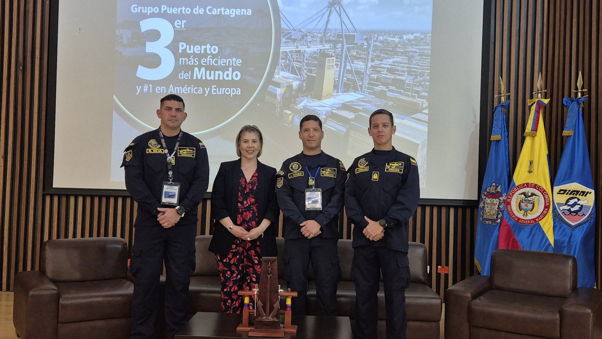 Supertransporte's tweet photo. La Delegada de Puertos @dinasierrar junto a los Capitanes de Puerto de #Barranquilla, #Cartagena y #SantaMarta, participó en la conmemoración de los 20 años de la implementación del Código PBIP en el Congreso de Seguridad Integral Marítimo, Fluvial y Portuario de @Dimarcolombia. https://t.co/zkhvPM9faI