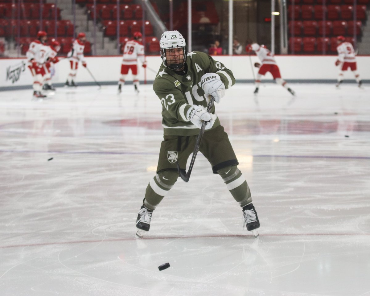 ArmyWP_Hockey's tweet photo. 🟢🇺🇸🫡

#GoArmy https://t.co/yB1HNnXgCG