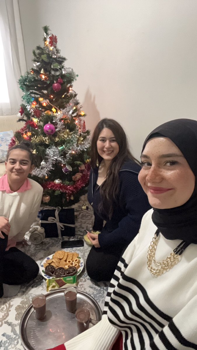 Lise dostlukları🩵🥹>>>